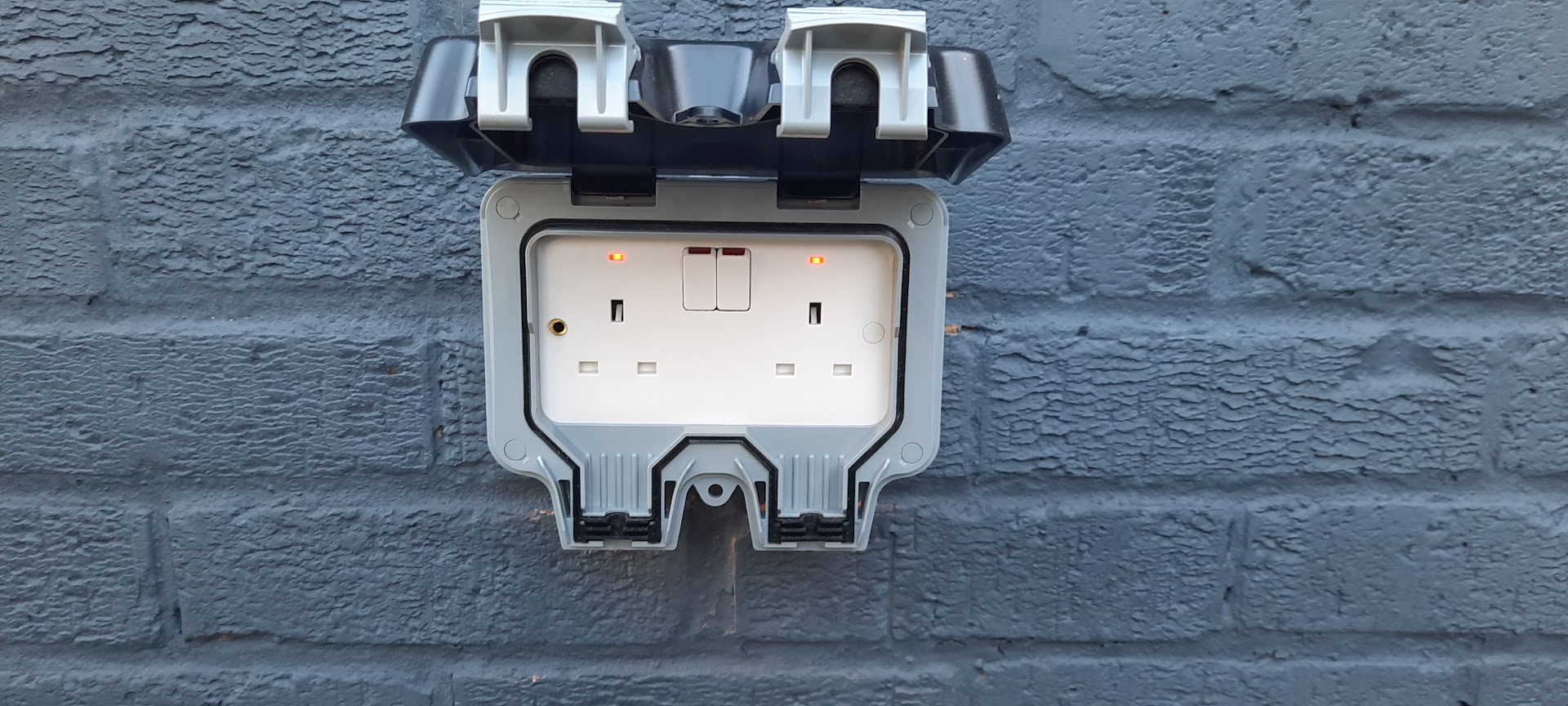 My local electrician — Photos 4